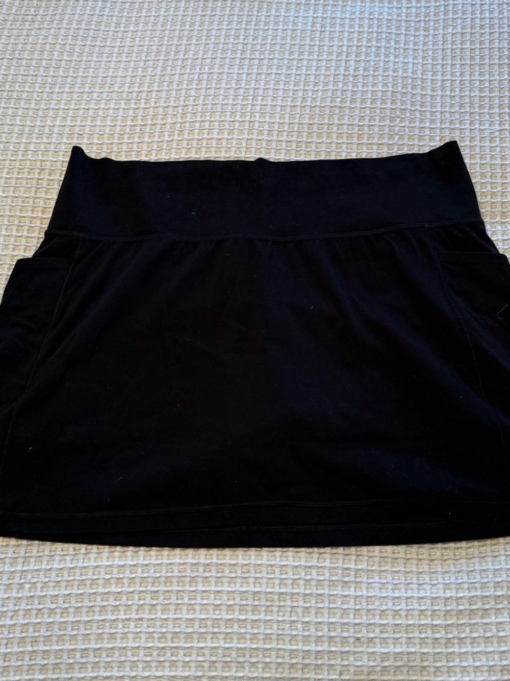 Athleta Black Salutation Stash Pocket Skort 14.5 inch